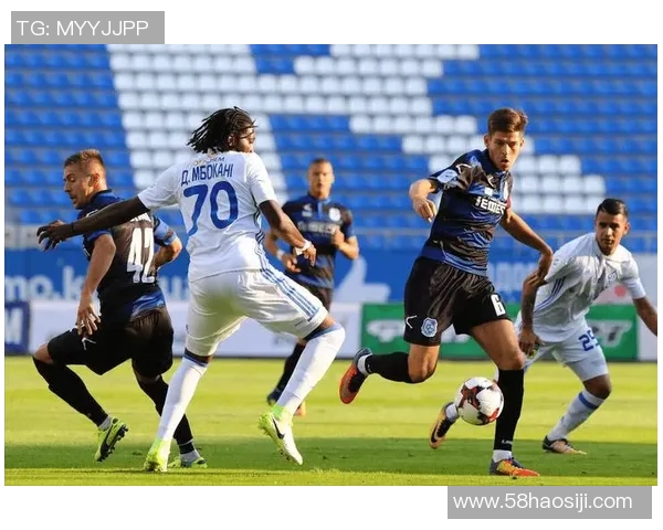 基尔队与海登海姆队激战正酣谁能在这场对决中笑到最后 基尔队与海登海姆队激战正酣谁能在这场对决中笑到最后