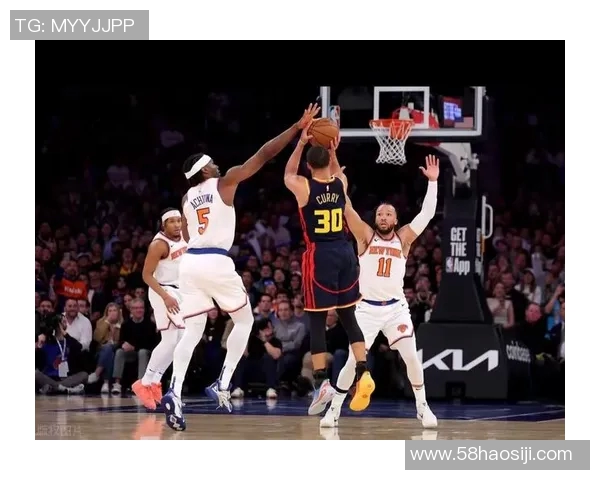 尼克斯与勇士激战正酣比分悬念迭起引发球迷热议