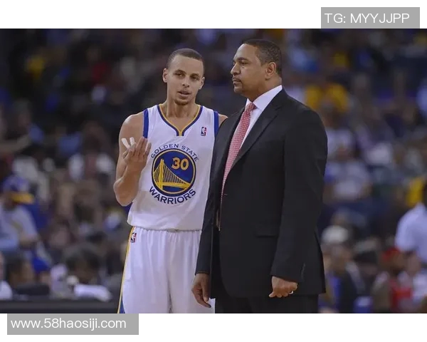 勇士在国王面前上演惊天逆转展现冠军气质与团队精神 勇士在国王面前上演惊天逆转展现冠军气质与团队精神